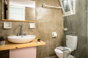 Alexandra Apartments Stalis by Estia