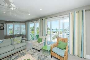 Sunset Surf 2201 Ave C 6 Bedroom Home by RedAwning