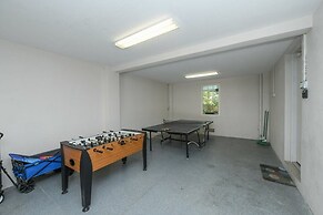 Sunset Surf 2201 Ave C 6 Bedroom Home by RedAwning