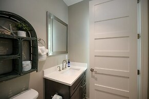 Sunset Surf 2201 Ave C 6 Bedroom Home by RedAwning