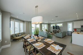 Sunset Surf 2201 Ave C 6 Bedroom Home by RedAwning