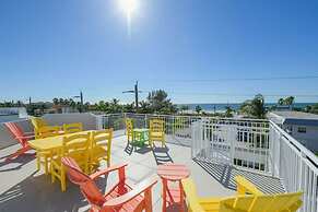 Sunset Surf 2201 Ave C 6 Bedroom Home by RedAwning