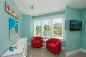 Sunset Surf 2201 Ave C 6 Bedroom Home by RedAwning