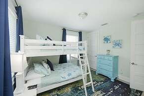 Sunset Surf 2201 Ave C 6 Bedroom Home by RedAwning