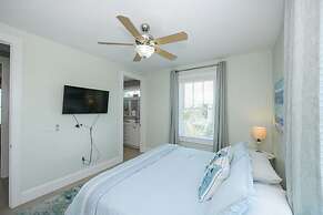 Sunset Surf 2201 Ave C 6 Bedroom Home by RedAwning