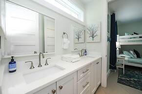 Sunset Surf 2201 Ave C 6 Bedroom Home by RedAwning