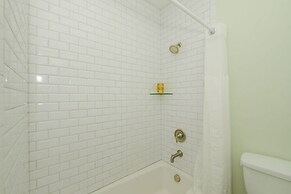 Sunset Surf 2201 Ave C 6 Bedroom Home by RedAwning