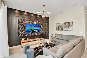 3120 Paradox Circle 405