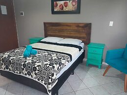 Pousada La Ferrugem Suites