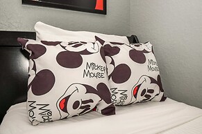 A Disney Themed Home, Just Minutes From CDC Standards! #rwh7728