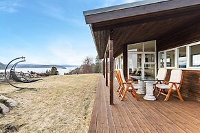 Modern Cabin With a Panoramic View of Oslo Fjord