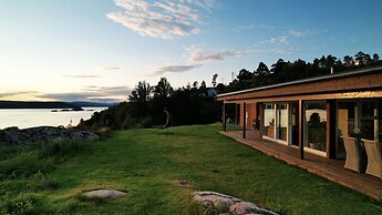 Modern Sleeps 14 w/ Panoramic Fjord-view, Petsok
