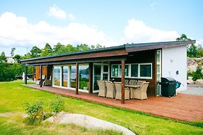 Modern Sleeps 14 w/ Panoramic Fjord-view, Petsok