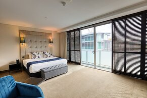 Marsden Viaduct Hotel