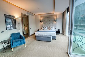 Marsden Viaduct Hotel