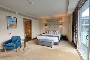 Marsden Viaduct Hotel