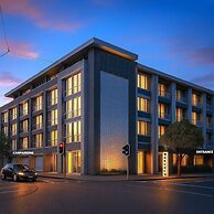 Marsden Viaduct Hotel