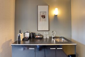 Marsden Viaduct Hotel