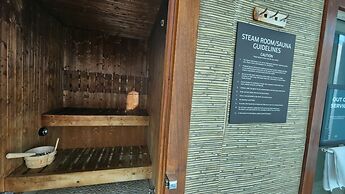 Marsden Viaduct Hotel