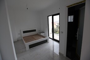 Irdi Aparthotel