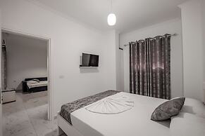 Irdi Aparthotel