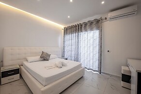 Irdi Aparthotel