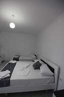 Irdi Aparthotel