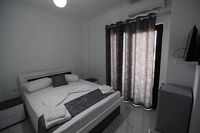 Irdi Aparthotel