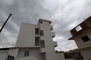 Irdi Aparthotel