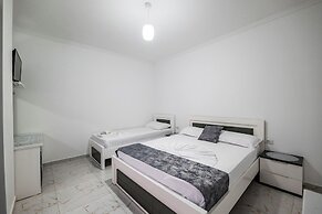 Irdi Aparthotel