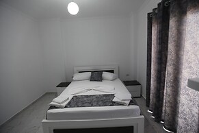 Irdi Aparthotel