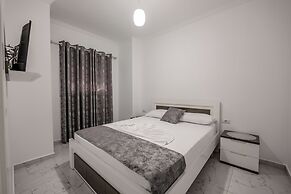 Irdi Aparthotel