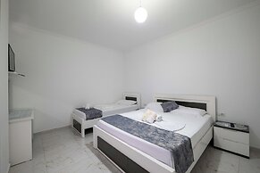 Irdi Aparthotel