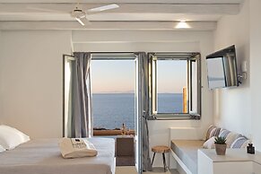 Paros Cape Suites