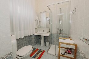 Apartments and Rooms Villa Rossella 2