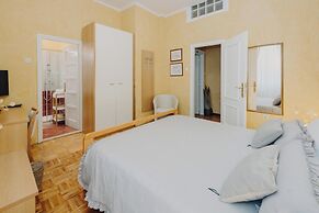 Apartments and Rooms Villa Rossella 2