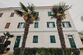 Apartments and Rooms Villa Rossella 2