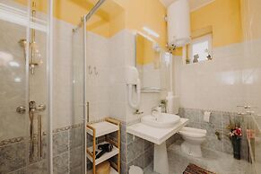 Apartments and Rooms Villa Rossella 2