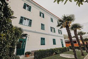 Apartments and Rooms Villa Rossella 2