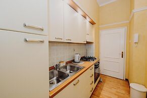 Apartments and Rooms Villa Rossella 2