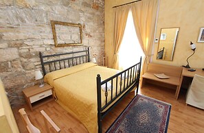 Apartments and Rooms Villa Rossella 2