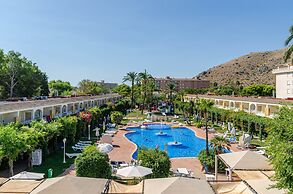 Mariner Club Apartments