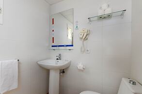 Mariner Club Apartments