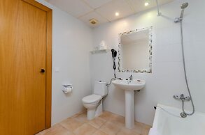 Mariner Club Apartments