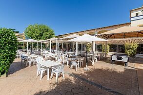 Mariner Club Apartments