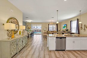 Stunning and Spacious Home Near Disney, CDC Standards #rcg8521