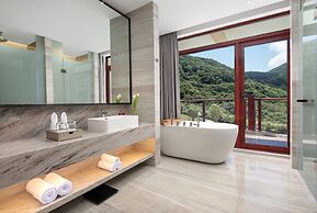 Crowne Plaza Zhoushan Seaview by IHG