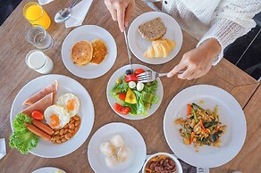 Royal Yao Yai Island Beach Resort -sha Extra Plus+