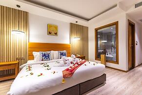 Royal Yao Yai Island Beach Resort -sha Extra Plus+