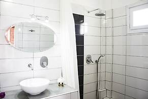 Stellas Guest House